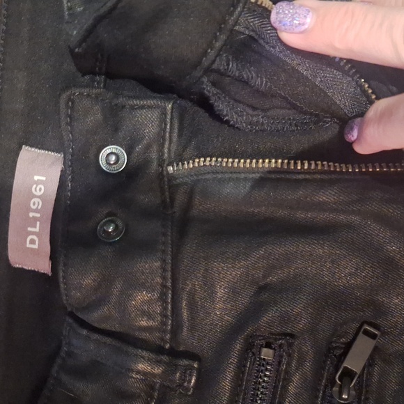 DL1961 Black ⚫️ 🖤 Jeans 👖 - Picture 4 of 9